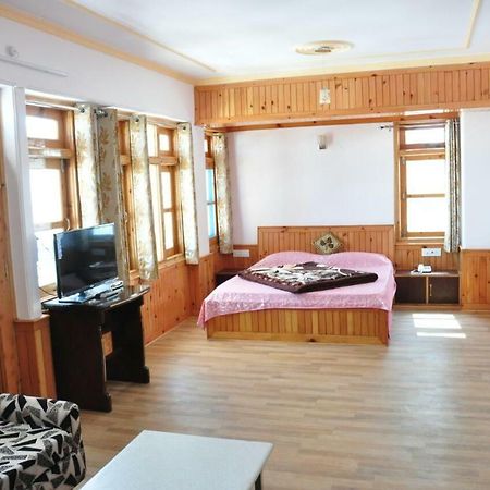Sara Hotel ナルカンダ エクステリア 写真
