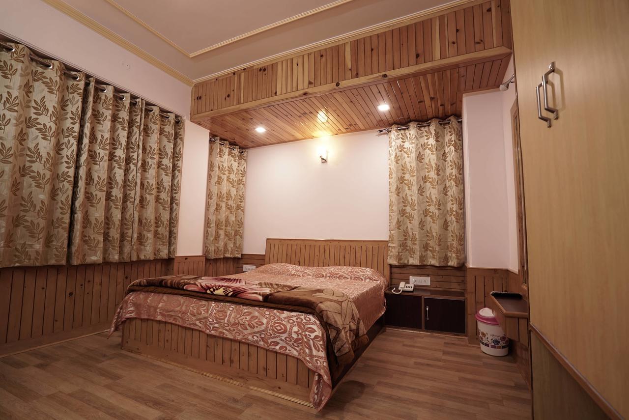 Sara Hotel ナルカンダ エクステリア 写真