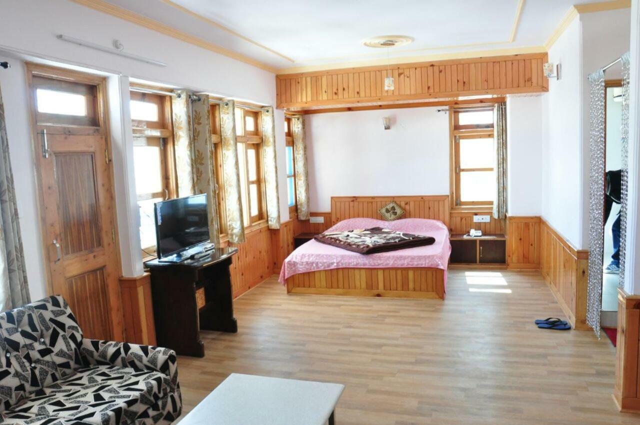 Sara Hotel ナルカンダ エクステリア 写真